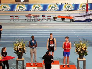 Daan Hoomoedt, goud hink-stap-sprong Daan Hoomoedt, goud hink-stap-sprong